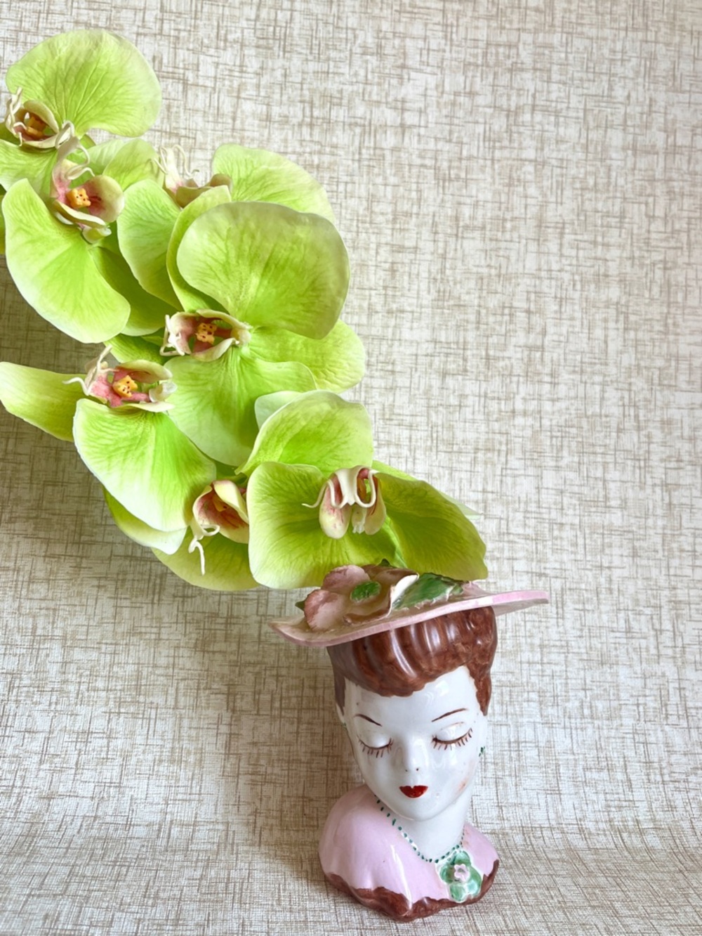 Vintage Lady Head Vase Ceramic Planter Glamour Girl 1940s Flower Vase - Picture 10 of 10